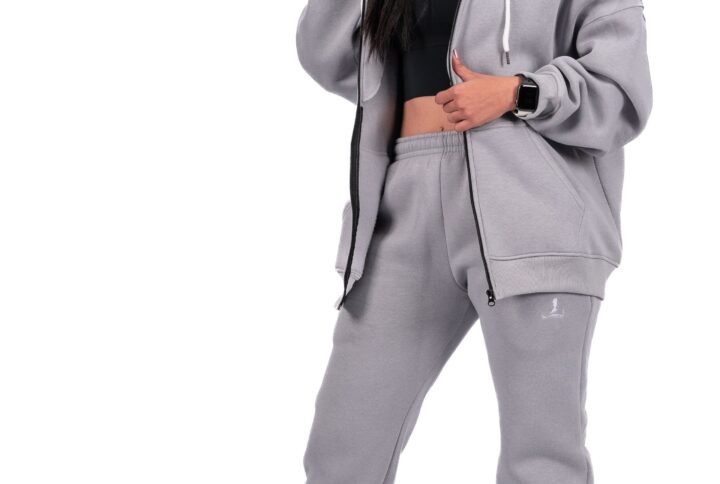 Divergent sports legging, hoodie oversized femme maroc, capuchon oversized femme maroc, divergent maroc, divergent, divergent morocco, sports wear, vetements de sport maroc, vetements street maroc